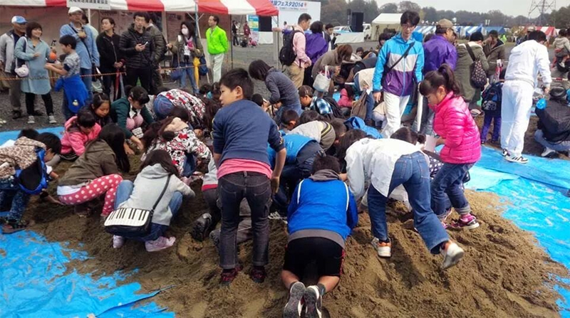 建設フェスタ 砂山の宝探し